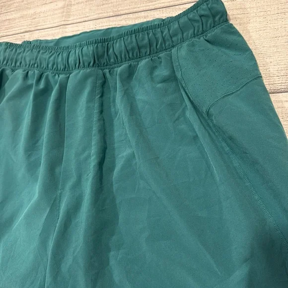 🍋Men’s Lululemon Surge Lined Short 6” size M teal🍋